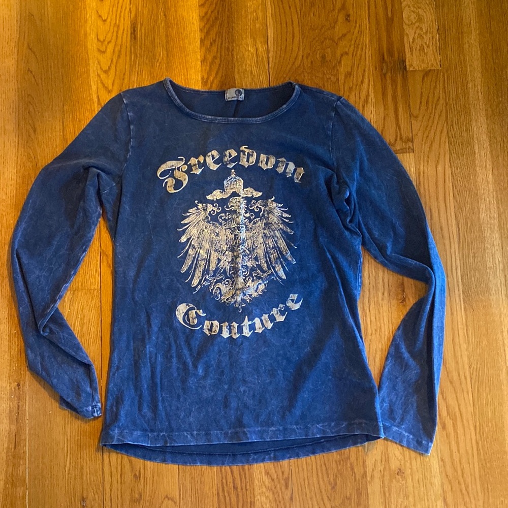 One world long sleeve tee